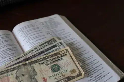 Episode 104 – Biblically Responsible Investing with Robert Netzly