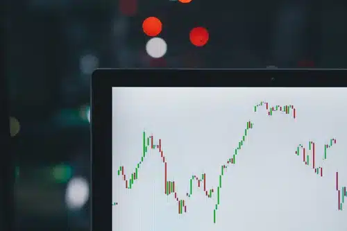 Episode 069 – Faith in the Financial World with Andrew Manton